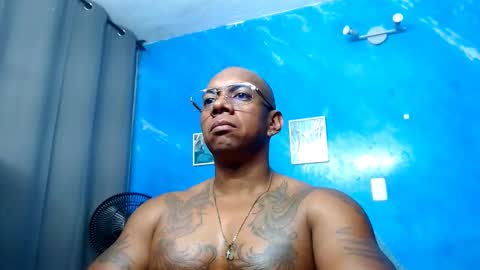 Snapshot of tom_miller chatting on February 2026 07:32:02 PM Tom Miller online show from February 2026 07:32:02 PM