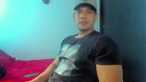 Snapshot of tom_sin_ chatting on October 2025 06:20:01 PM Tom Sin online show from October 2025 06:20:01 PM