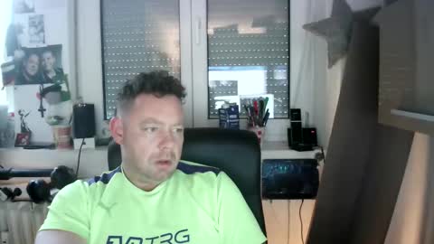 tomame_ online show from December 2024 07:35:02 AM