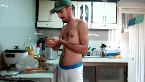 Snapshot of tomas_gerauld chatting on January 2025 09:18:02 PM tomas gerauld. make me happy with 10000 tokens online show from January 2025 09:18:02 PM