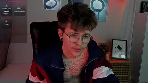 tomas_norton online show from April 2026 09:01:01 PM