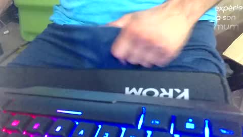 tomasturbador121 online show from July 2026 10:23:01 PM