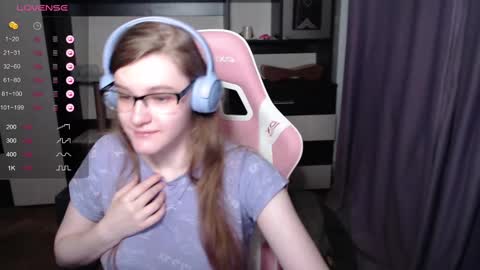 Snapshot of tomato_tease chatting on March 2025 03:19:01 AM tomato_tease online show from March 2025 03:19:01 AM