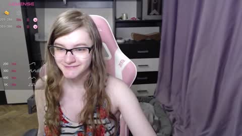 Snapshot of tomato_tease chatting on March 2025 10:38:02 PM tomato_tease online show from March 2025 10:38:02 PM