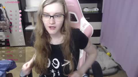 Snapshot of tomato_tease chatting on September 2025 04:31:02 PM tomato_tease online show from September 2025 04:31:02 PM