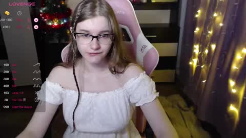 Snapshot of tomato_tease chatting on December 2025 05:01:01 AM tomato_tease online show from December 2025 05:01:01 AM