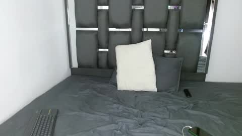 tomaz_18 online show from March 2026 12:27:02 AM