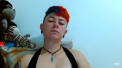 Snapshot of tomboyblue chatting on February 2025 03:01:02 PM Blue online show from February 2025 03:01:02 PM