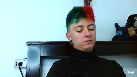 Snapshot of tomboyblue chatting on February 2025 08:33:02 PM Blue online show from February 2025 08:33:02 PM