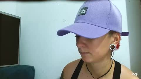 Snapshot of tomboyblue chatting on March 2025 09:42:02 PM Blue online show from March 2025 09:42:02 PM