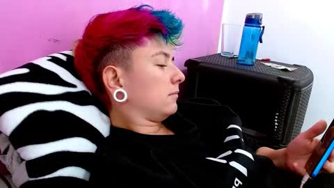 Snapshot of tomboyblue chatting on September 2025 08:24:01 PM Blue online show from September 2025 08:24:01 PM