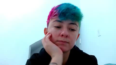 Snapshot of tomboyblue chatting on November 2025 02:39:02 PM Blue online show from November 2025 02:39:02 PM