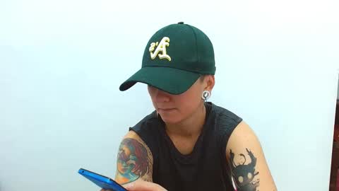 Snapshot of tomboyblue chatting on November 2025 10:25:02 AM Blue online show from November 2025 10:25:02 AM