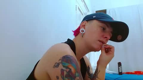 Snapshot of tomboyblue chatting on November 2025 12:37:01 PM Blue online show from November 2025 12:37:01 PM