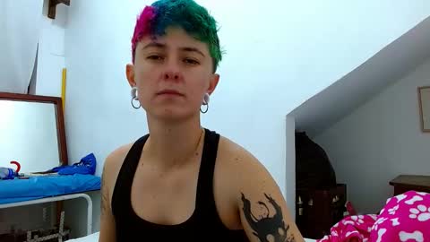 Snapshot of tomboyblue chatting on November 2025 06:02:02 AM Blue online show from November 2025 06:02:02 AM