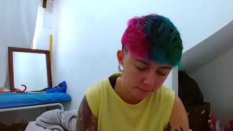 Snapshot of tomboyblue chatting on November 2025 06:07:02 PM Blue online show from November 2025 06:07:02 PM