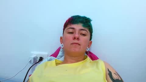 Snapshot of tomboyblue chatting on December 2025 08:04:02 PM Blue online show from December 2025 08:04:02 PM