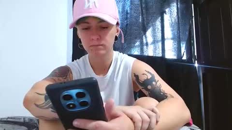 Snapshot of tomboyblue chatting on April 2026 06:56:02 PM Blue online show from April 2026 06:56:02 PM