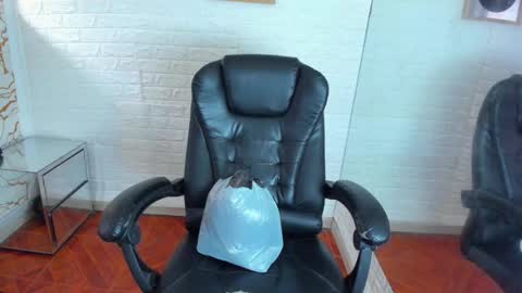 tomboygirl69 online show from November 2025 07:04:02 PM