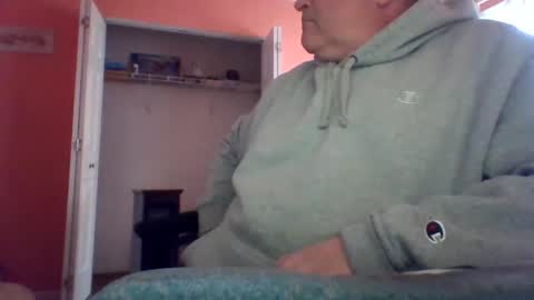 Snapshot of tomcat4848 chatting on October 2025 03:20:02 PM tomcat4848 online show from October 2025 03:20:02 PM