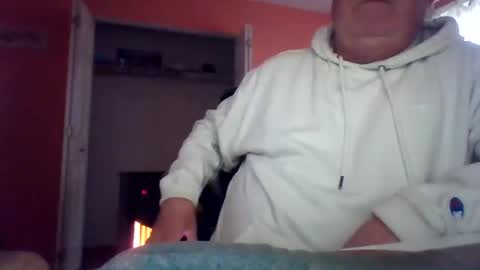 Snapshot of tomcat4848 chatting on October 2025 04:04:02 PM tomcat4848 online show from October 2025 04:04:02 PM