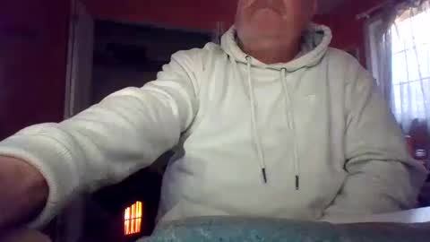 Snapshot of tomcat4848 chatting on October 2025 11:42:02 AM tomcat4848 online show from October 2025 11:42:02 AM