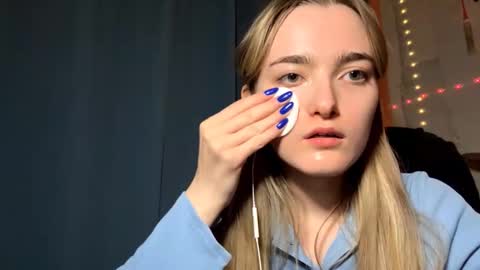 Sofia online show from February 2026 07:56:02 PM