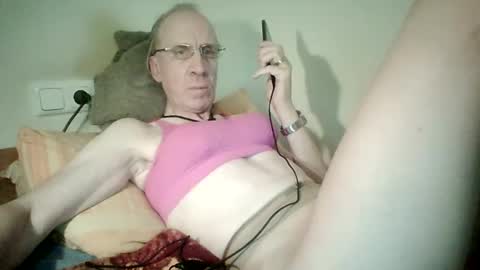 tomislav321 online show from May 2026 08:14:02 PM