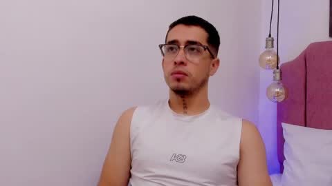 Tomas online show from May 2026 12:23:02 PM