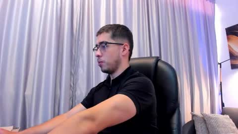 Tomas online show from May 2026 12:22:02 PM
