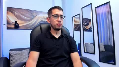 Tomas online show from May 2026 12:44:01 PM