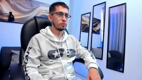 Tomas online show from May 2026 12:12:01 PM
