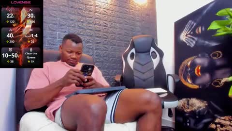 Snapshot of tommike388 chatting on January 2026 02:38:01 AM Tom Mike online show from January 2026 02:38:01 AM