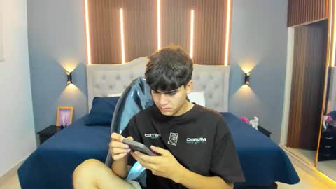 Tommy  online show from November 2025 03:37:02 AM