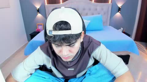 Tommy  online show from April 2026 04:37:01 AM