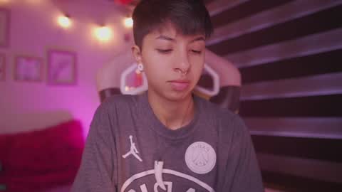 Blue  online show from February 2025 12:31:01 PM