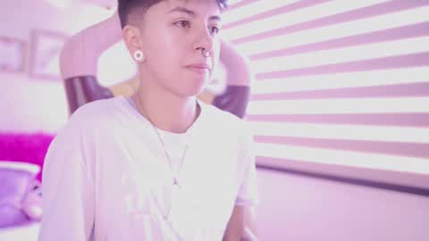 Snapshot of tommy_blue1 chatting on March 2026 02:34:02 PM Blue online show from March 2026 02:34:02 PM