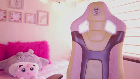 Snapshot of tommy_blue1 chatting on April 2026 01:34:01 PM Blue online show from April 2026 01:34:01 PM