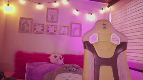 Snapshot of tommy_blue1 chatting on April 2026 12:38:01 PM Blue online show from April 2026 12:38:01 PM