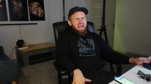  tommy burnzzz  online show from November 2025 01:55:01 PM