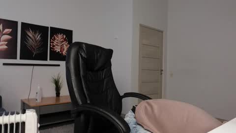  tommy burnzzz  online show from December 2025 08:01:01 AM