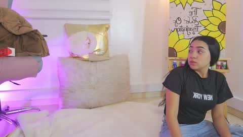 Snapshot of tommy_buttercup chatting on December 2025 01:27:01 PM Tommy y butter online show from December 2025 01:27:01 PM