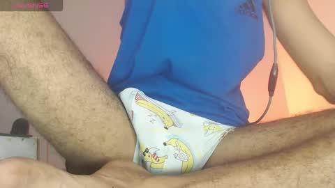   Thomas    online show from February 2026 12:14:02 AM