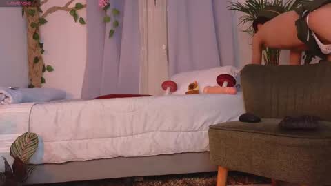 Tommy Foxboy online show from October 2025 01:03:01 AM