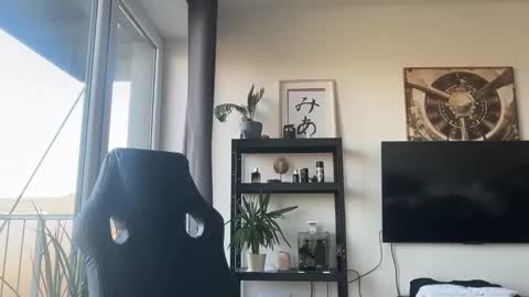 Thomas Fit online show from November 2025 08:58:02 AM