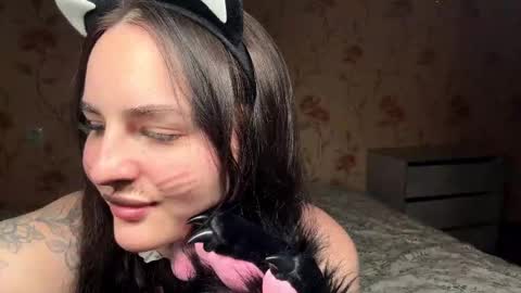 Bella  online show from February 2026 03:13:02 PM