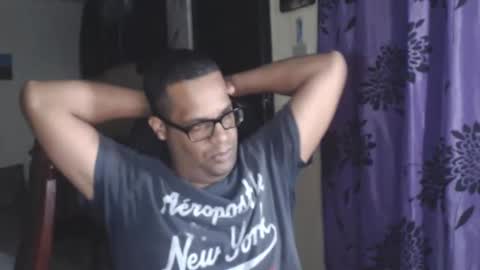 Snapshot of toni2814 chatting on November 2025 02:23:02 AM Antonio online show from November 2025 02:23:02 AM