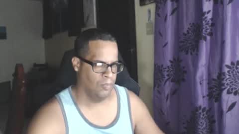 Snapshot of toni2814 chatting on November 2025 02:43:02 AM Antonio online show from November 2025 02:43:02 AM