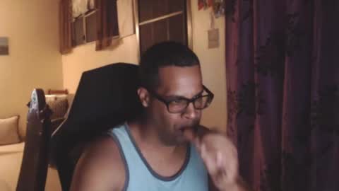 Snapshot of toni2814 chatting on November 2025 02:17:02 AM Antonio online show from November 2025 02:17:02 AM