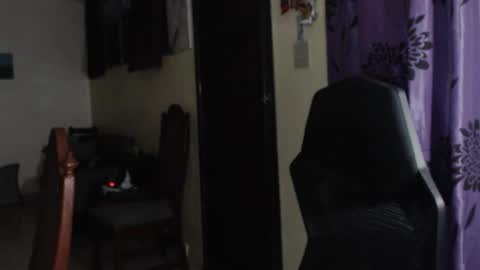 Snapshot of toni2814 chatting on November 2025 02:23:02 AM Antonio online show from November 2025 02:23:02 AM